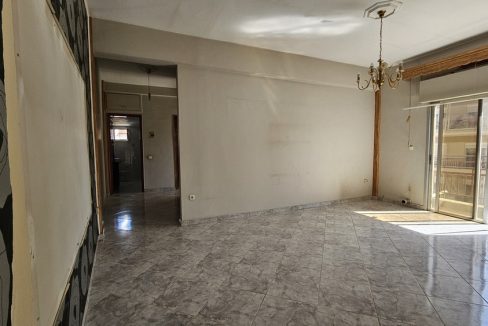 Πωλείται οροφοδιαμέρισμα