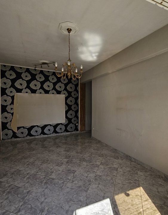 Πωλείται οροφοδιαμέρισμα