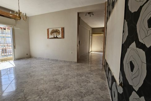 Πωλείται οροφοδιαμέρισμα