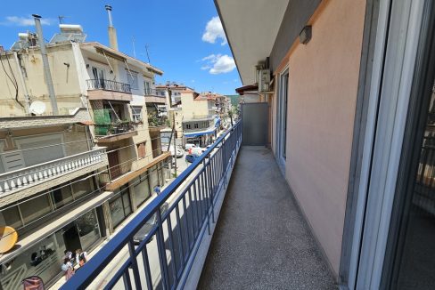 Ενοικιάζεται διαμέρισμα γκαρσονιέρα γραφείο