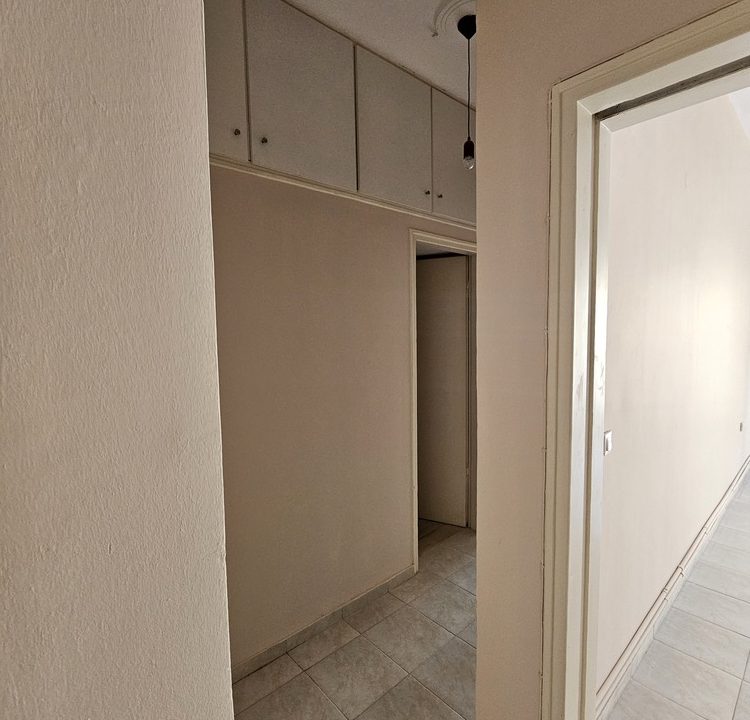 Ενοικιάζεται διαμέρισμα γκαρσονιέρα γραφείο
