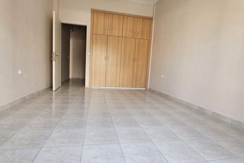 Ενοικιάζεται διαμέρισμα γκαρσονιέρα γραφείο