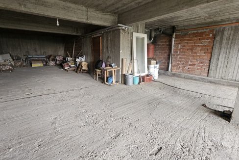 πωλείται υπόγειο ισόγειο διαμέρισμα  εδεσσα αποθηκη