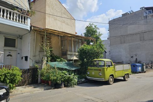πωλειται μονοκατοικια με οικοπεδο